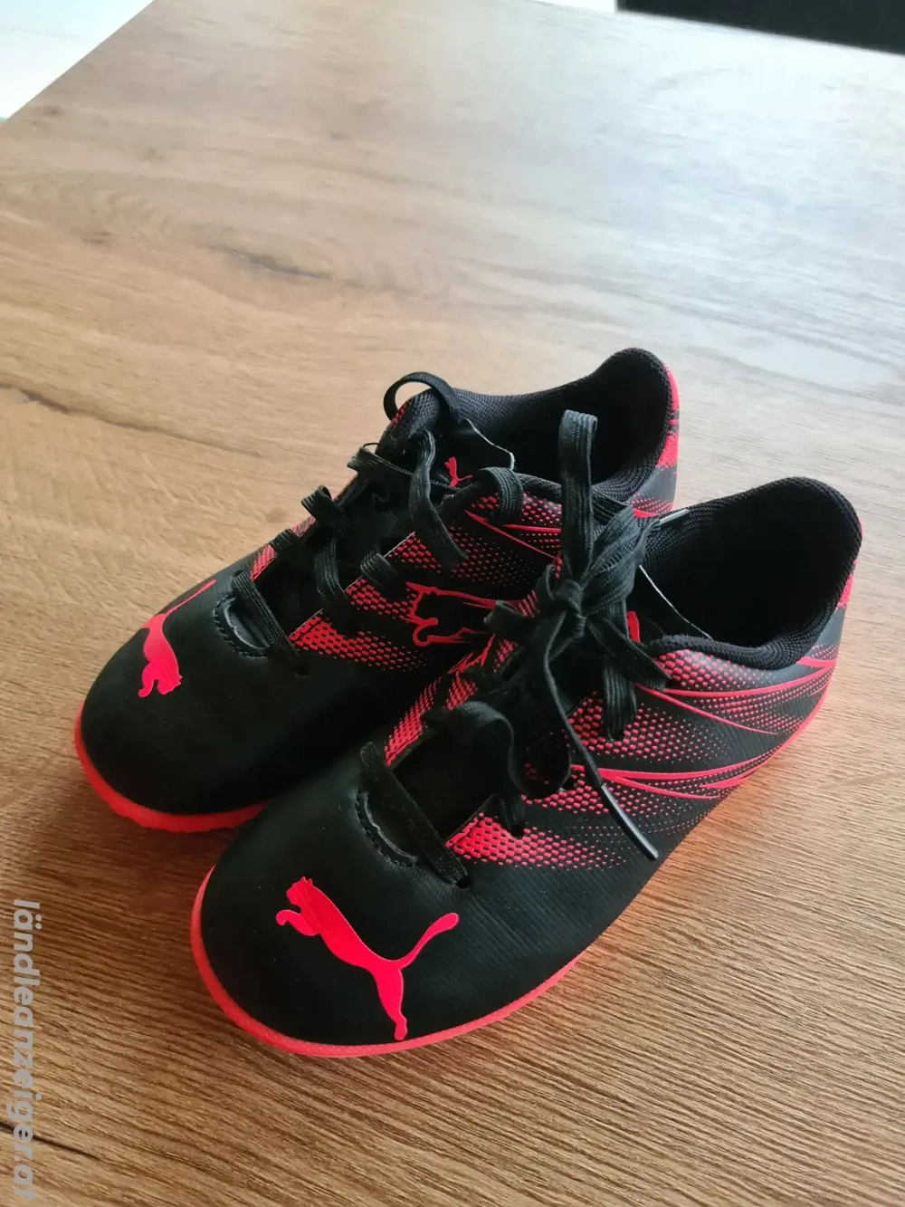 Fussball Hallenschuhe Gr 28