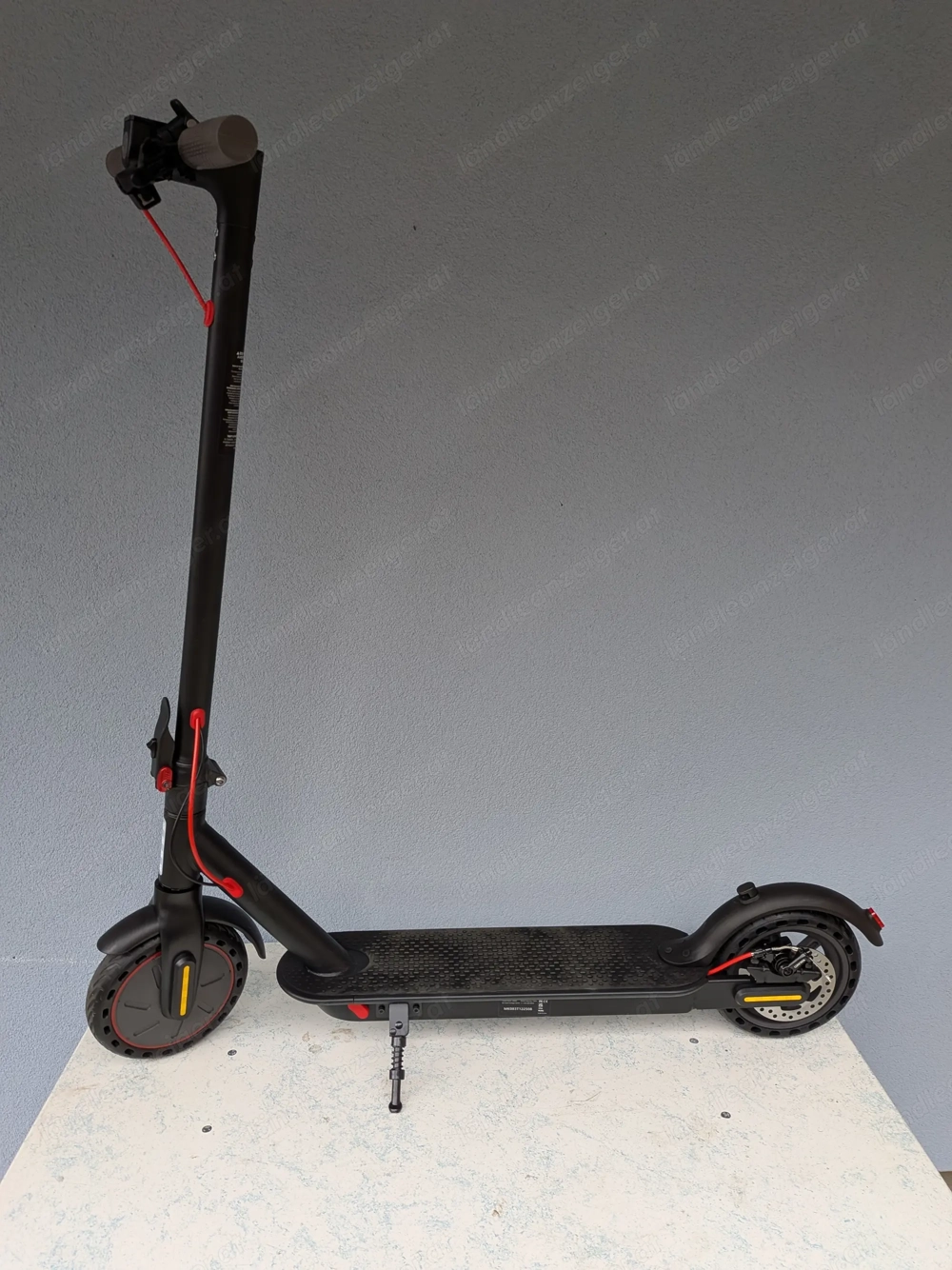 E-Scooter 350W 25 KM h