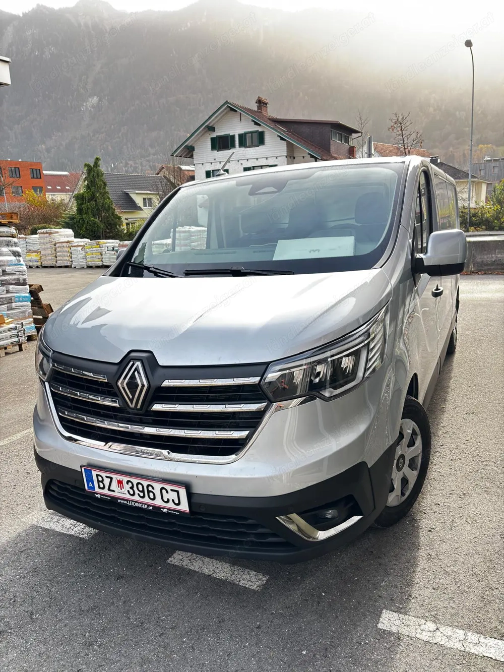 Renault Trafic - viel Platz, ideal für Handwerk & Transport