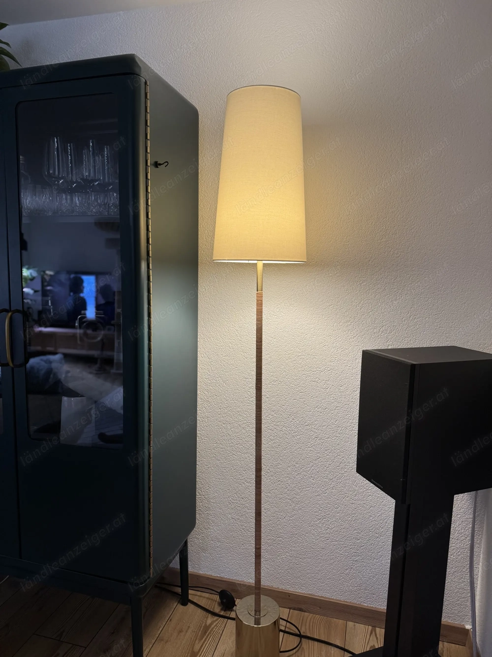 Stehlampe in Messing