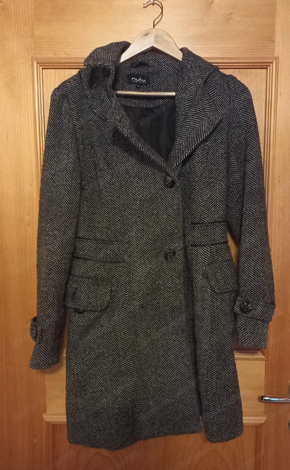 Damen Mantel Grösse M ein Knopf feht