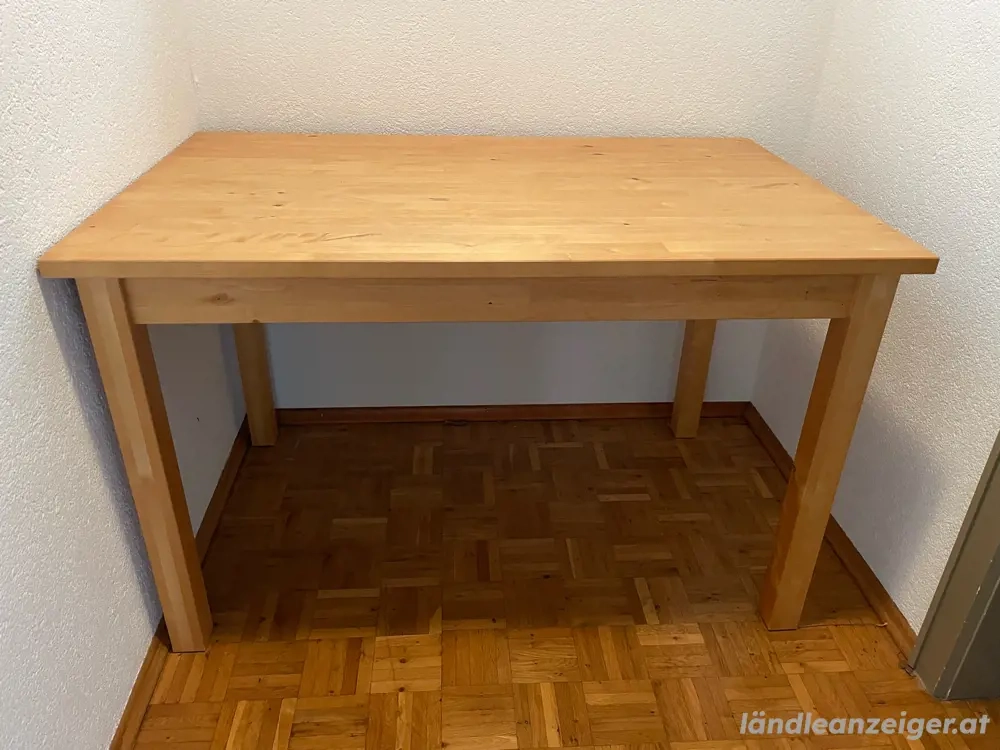 kleiner, praktischer Tisch