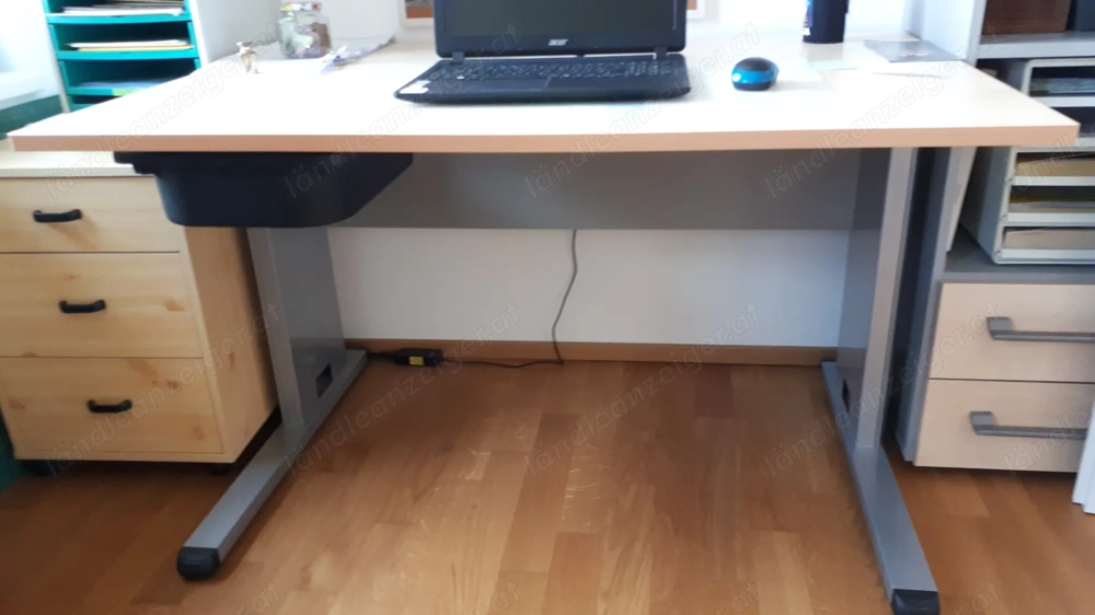 Büroschreibtisch 120 x 80 cm