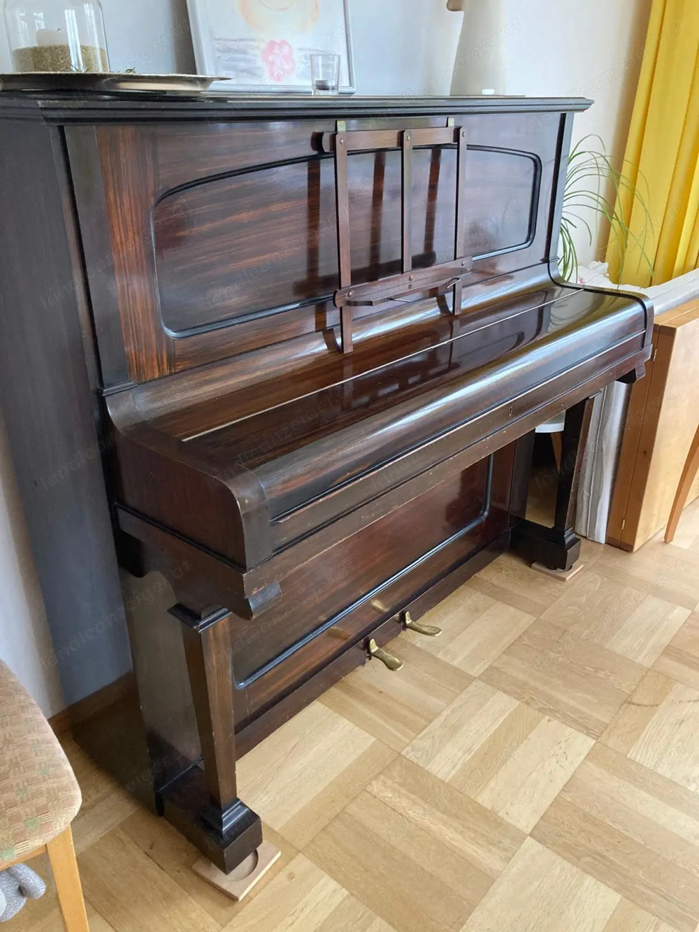 Piano alt zu verkaufen