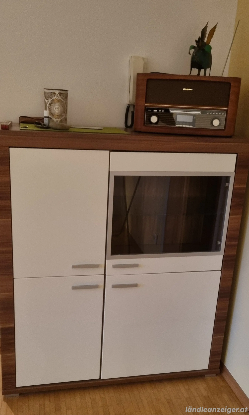 Kommode und Fernsehboard