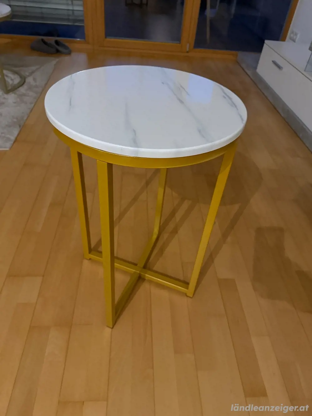 Beistelltisch