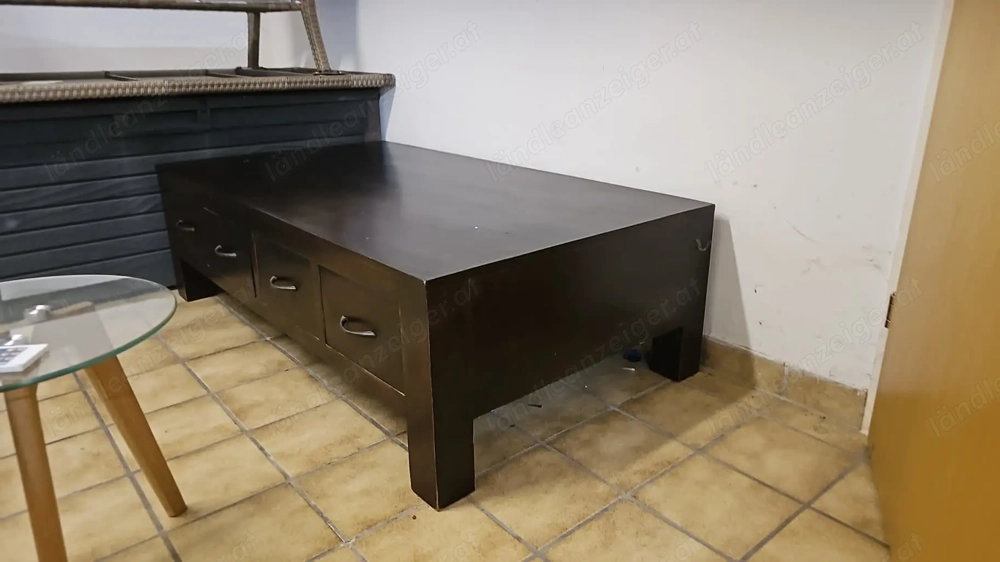 Wohnzimmertisch aus Vollholz