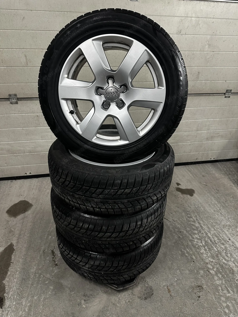 Audi Ich verkaufe ein Winter-Komplettrad in sehr gutem Zustand.