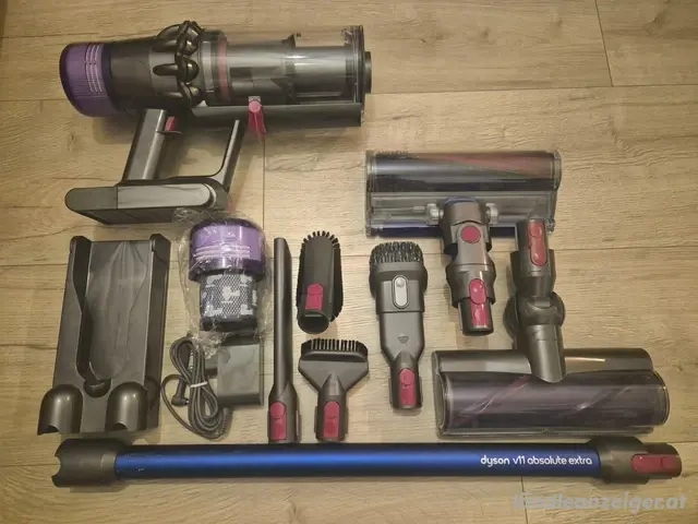 Dyson V11 Absolute Extra Akku-Handstaubsauger in Nickel Blau