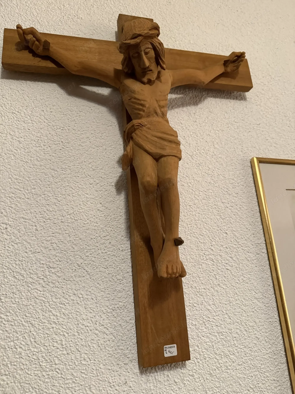 großes handgeschnitztes Holzkreuz