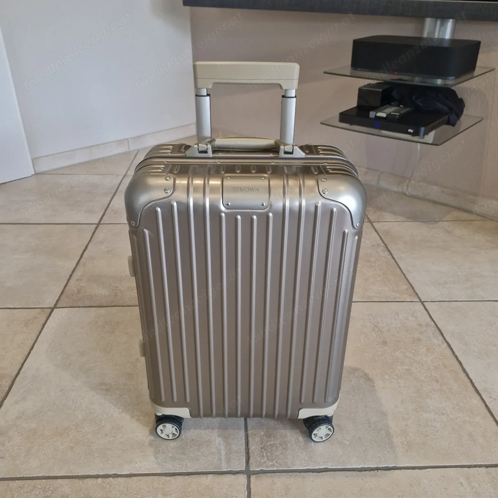 Rimowa  Cabin Topas Titanium