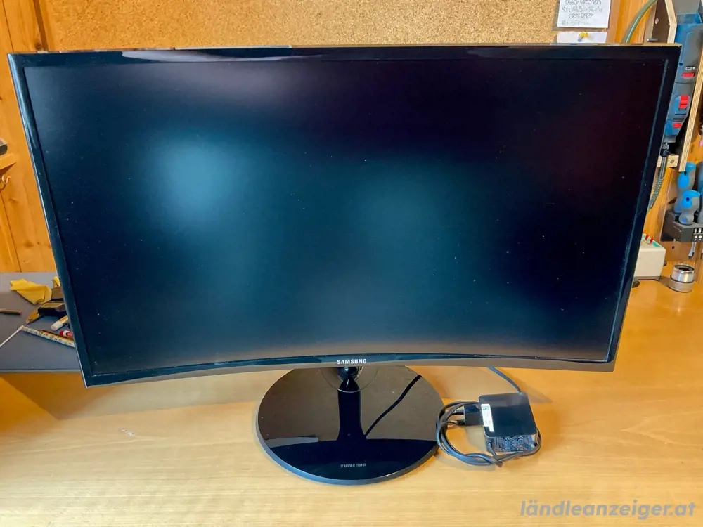 Samsung Monitor C27F390FHU