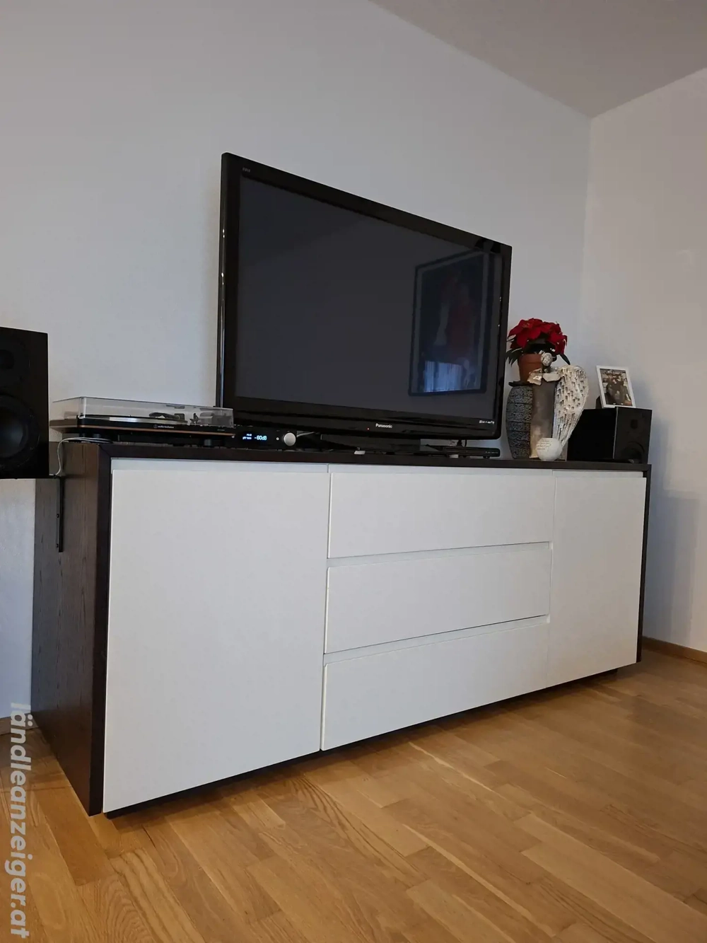 Sideboard 200 x 60 x 81 cm (Bx T xH)