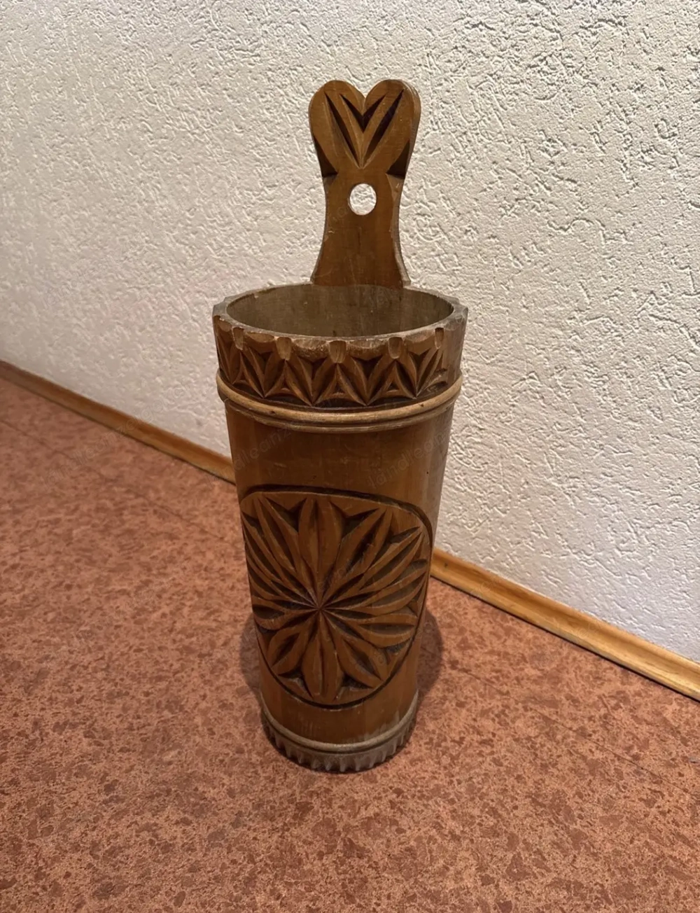 Schirmständer aus Massivholz