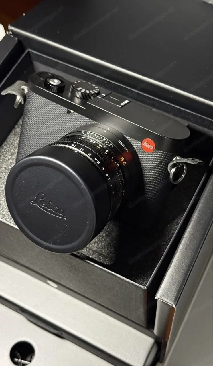 Leica Q3   Schwarz   Digitalkamera Summilux 28 1,7 60 MP