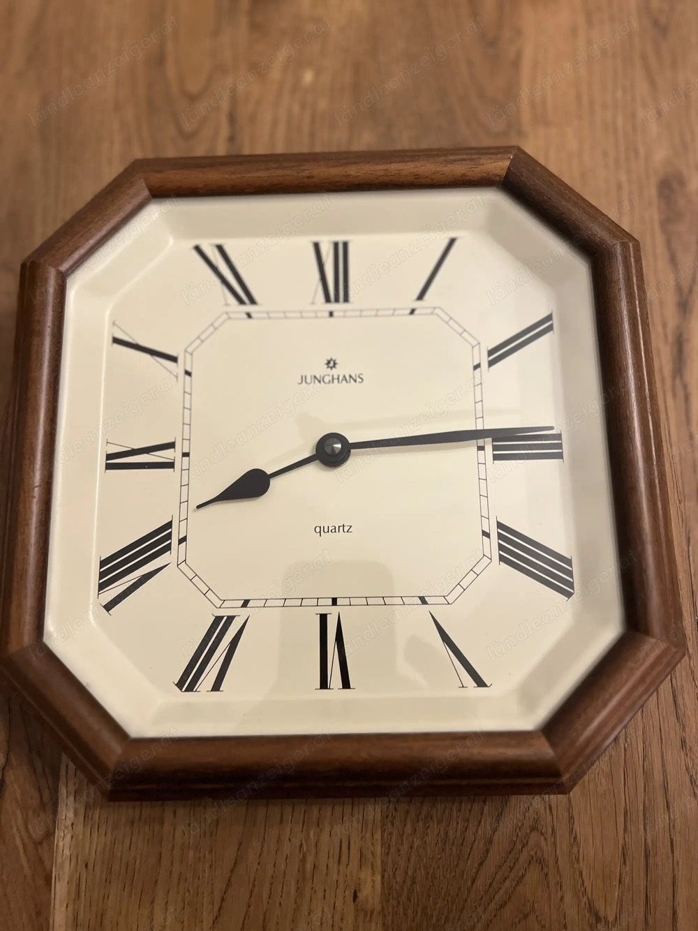 Junghans Wanduhr   Vintage   Holzrahmen   Quarzwerk W738   Voll funktionsfähig