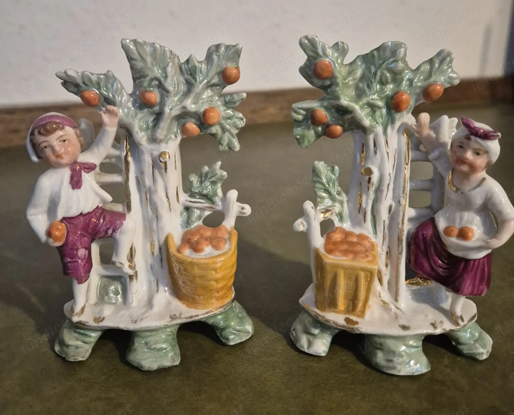Porzellan-Zierfiguren "Obsternte" Junge und Mädchen