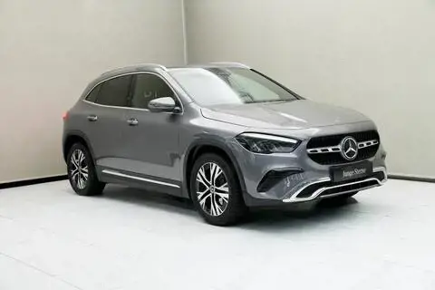 Mercedes-Benz GLA 180 d LM KAM SpurW ParkAss. SpurH Navi KlimaA