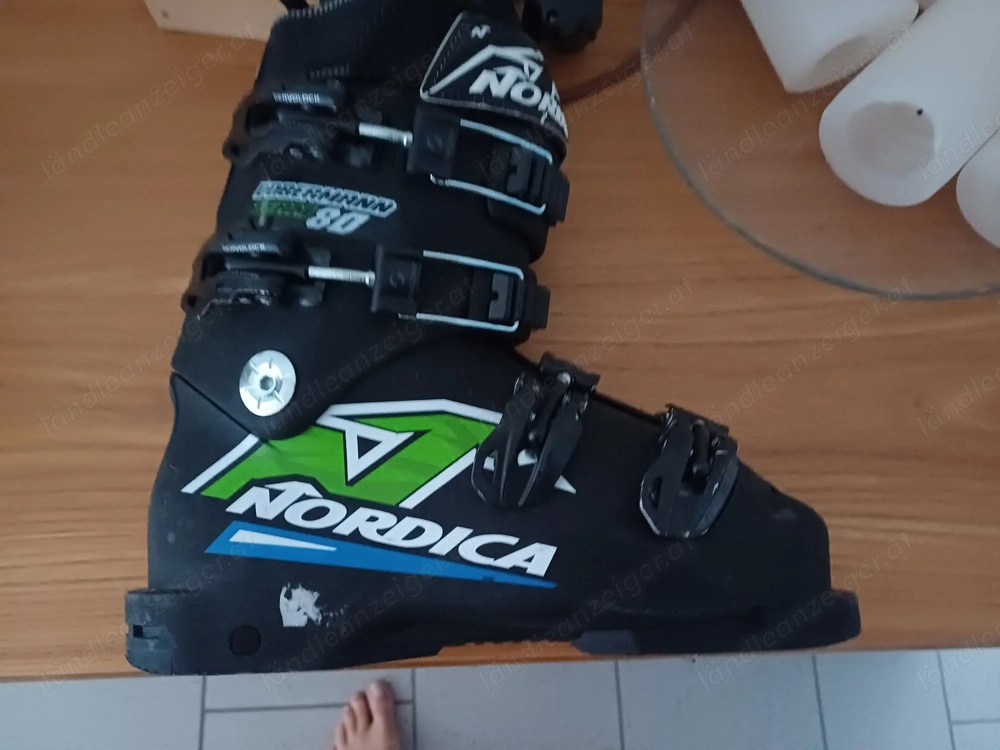 Kinderskischuh Nordica Dobermann 