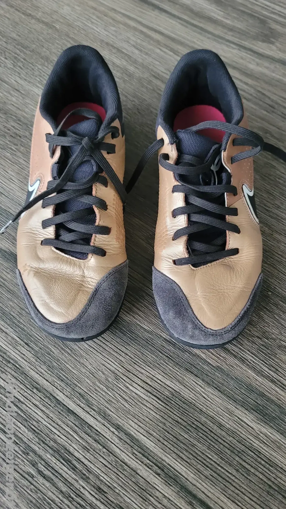 Hallenturnschuhe Gr. 38,5 Nike