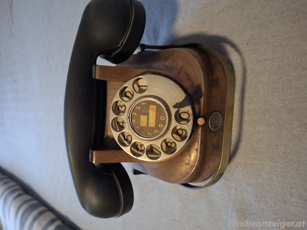 Wählscheiben-Telefon uhr alt 