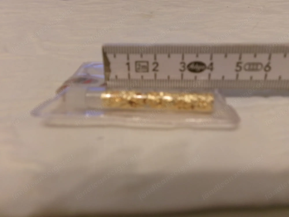 Rörchen mit Blattgold 