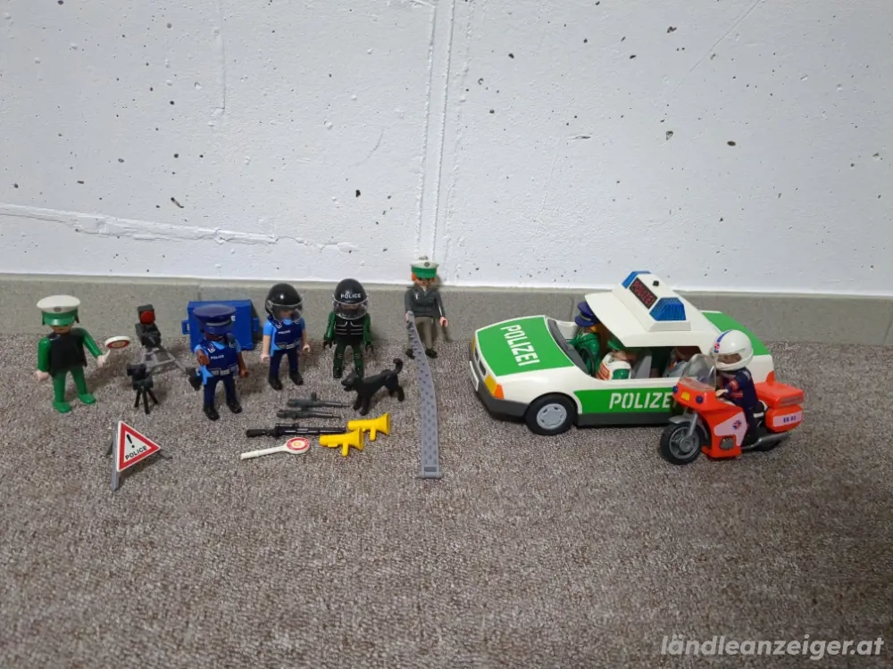 Polizei Auto mit Zubehör Playmobil 