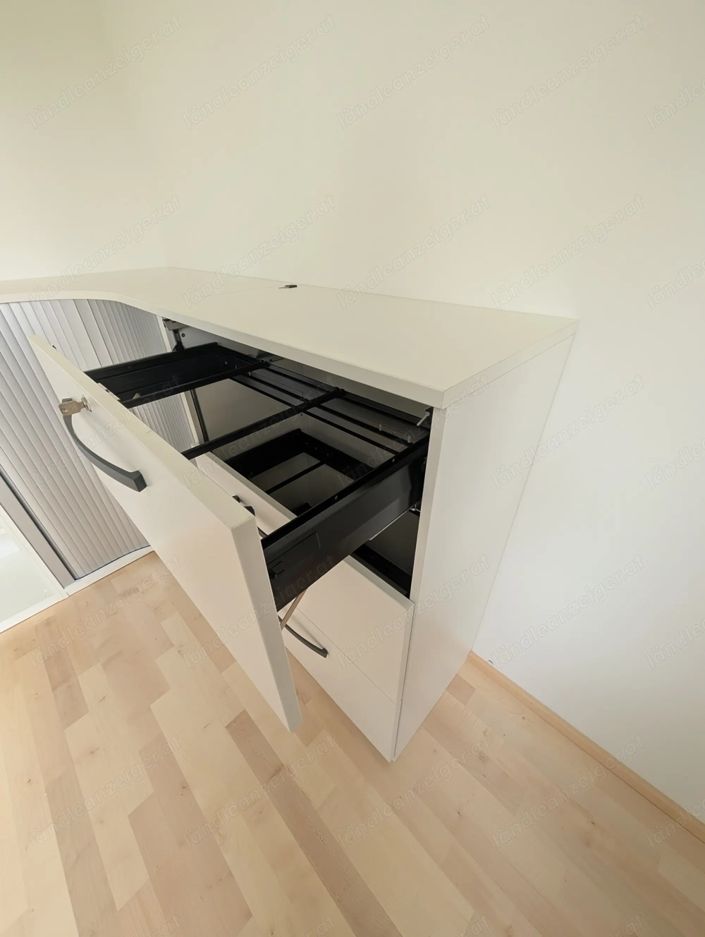 Techno by rb (Rohr-Büsch): Aktenelement, 3 Auszüge mit Zentralverriegelung für A4-Hängeregister