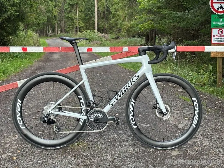 Specialized S-Works Tarmac SL8 LTD 2025   Ca. 6,7 kg: Die ultimative Aero-Leichtbau-Fusion Größe 56