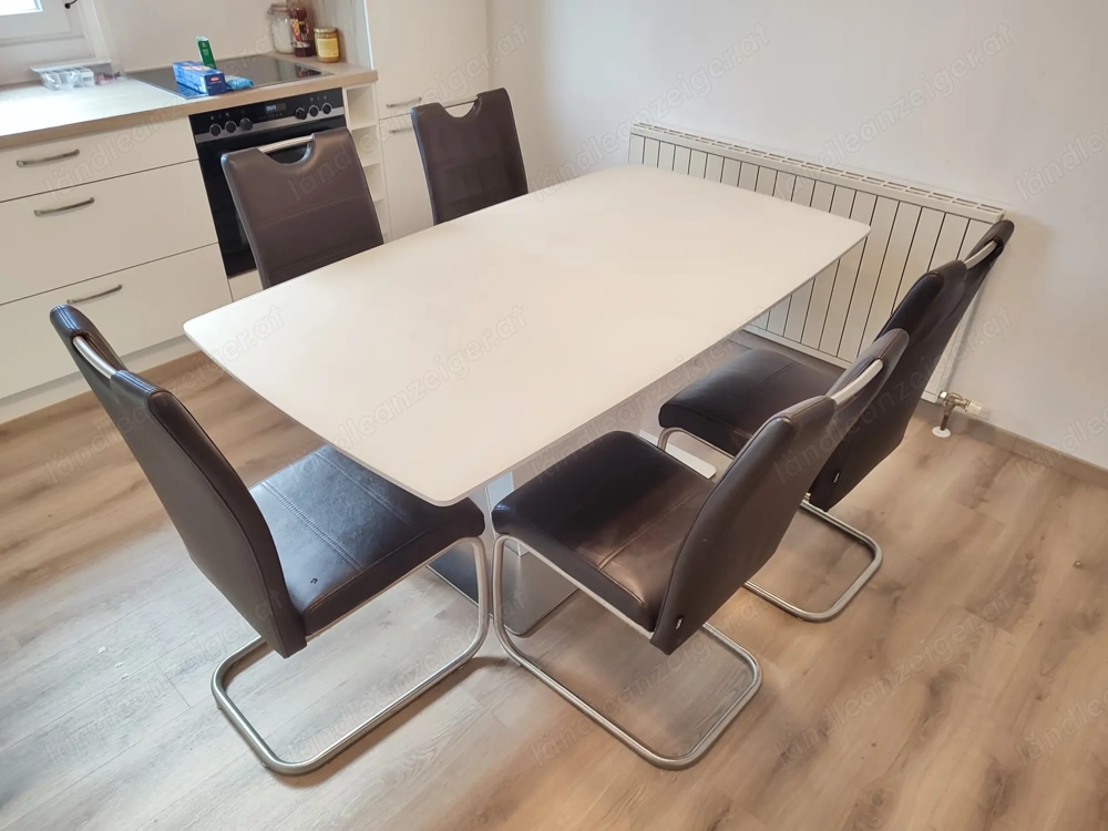 Esstisch mit 5 Stühlen