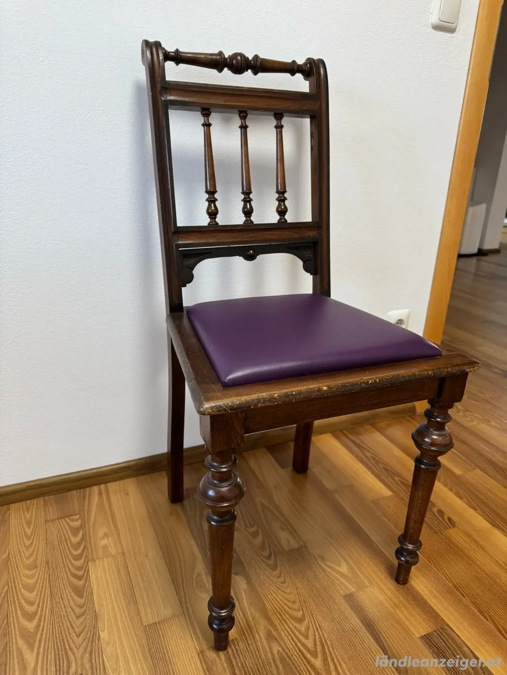 Antiker Stuhl Sessel