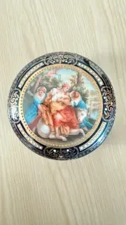 antike Deckeldose Wien