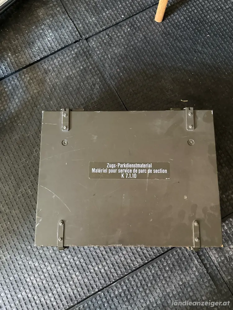 Schweizer Militärkoffer