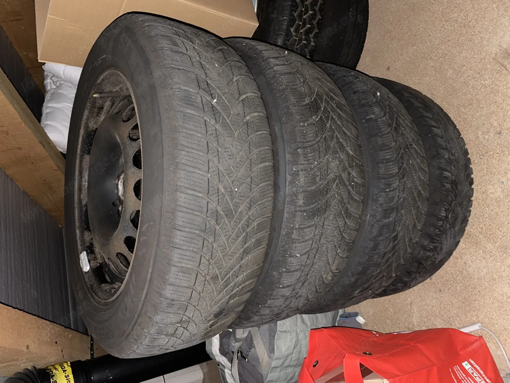 Winterreifen auf Stahlfelge 