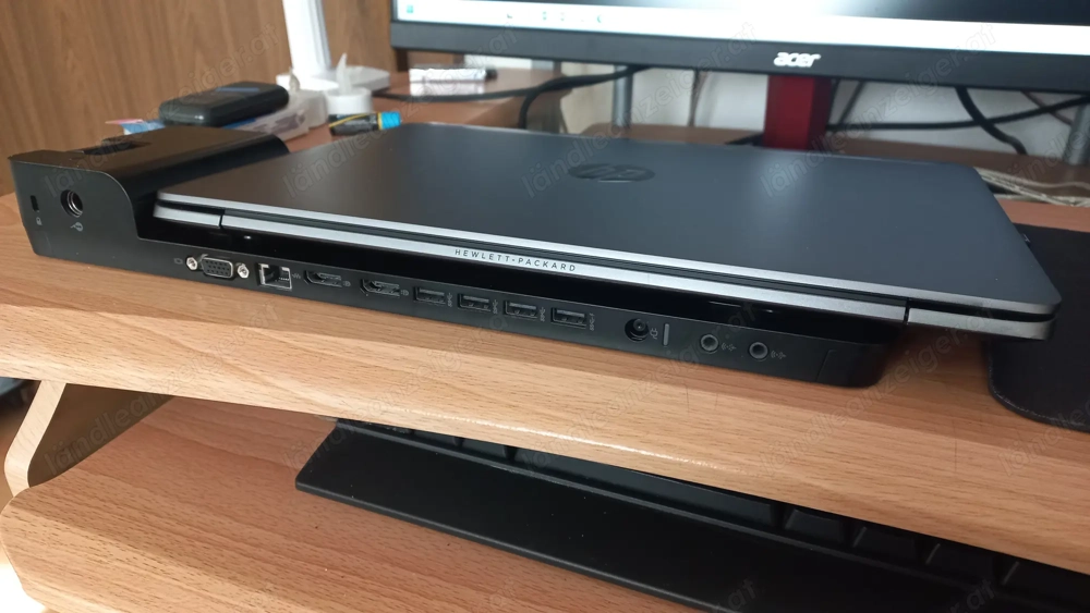 Verkaufe ein HP Laptop mit Docking Station !