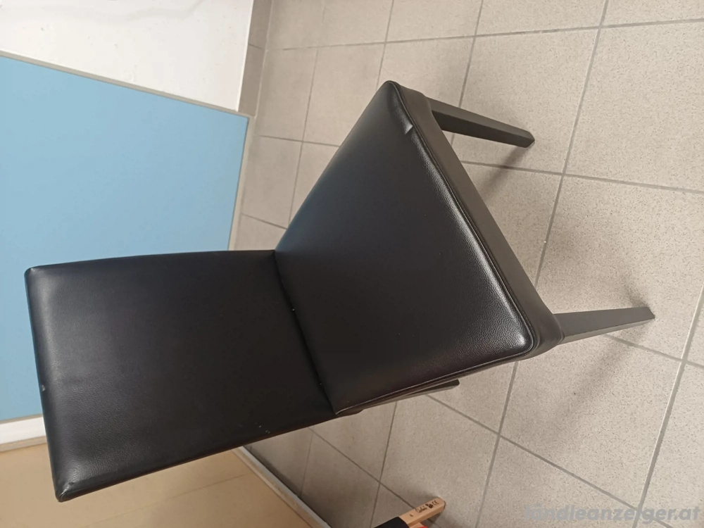 Verschenke Stühle 6 Stück