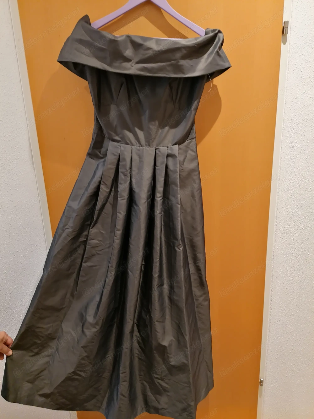 Festspiele? Schönes, bodenlanges Ballkleid. Nie getragen, neu. 