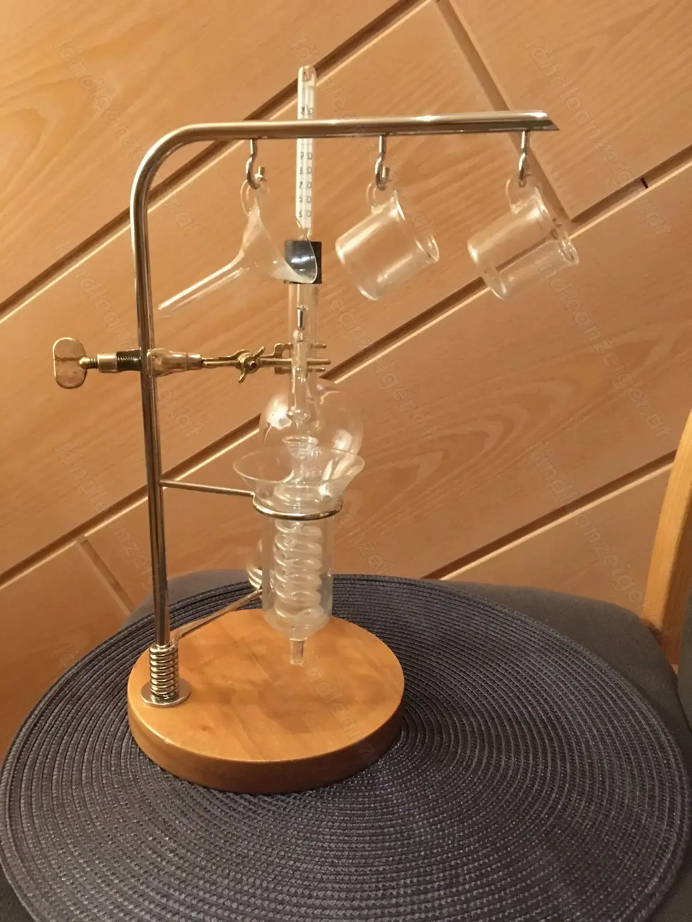 Kleine Schaubrennerei ca. 35 cm Höhe