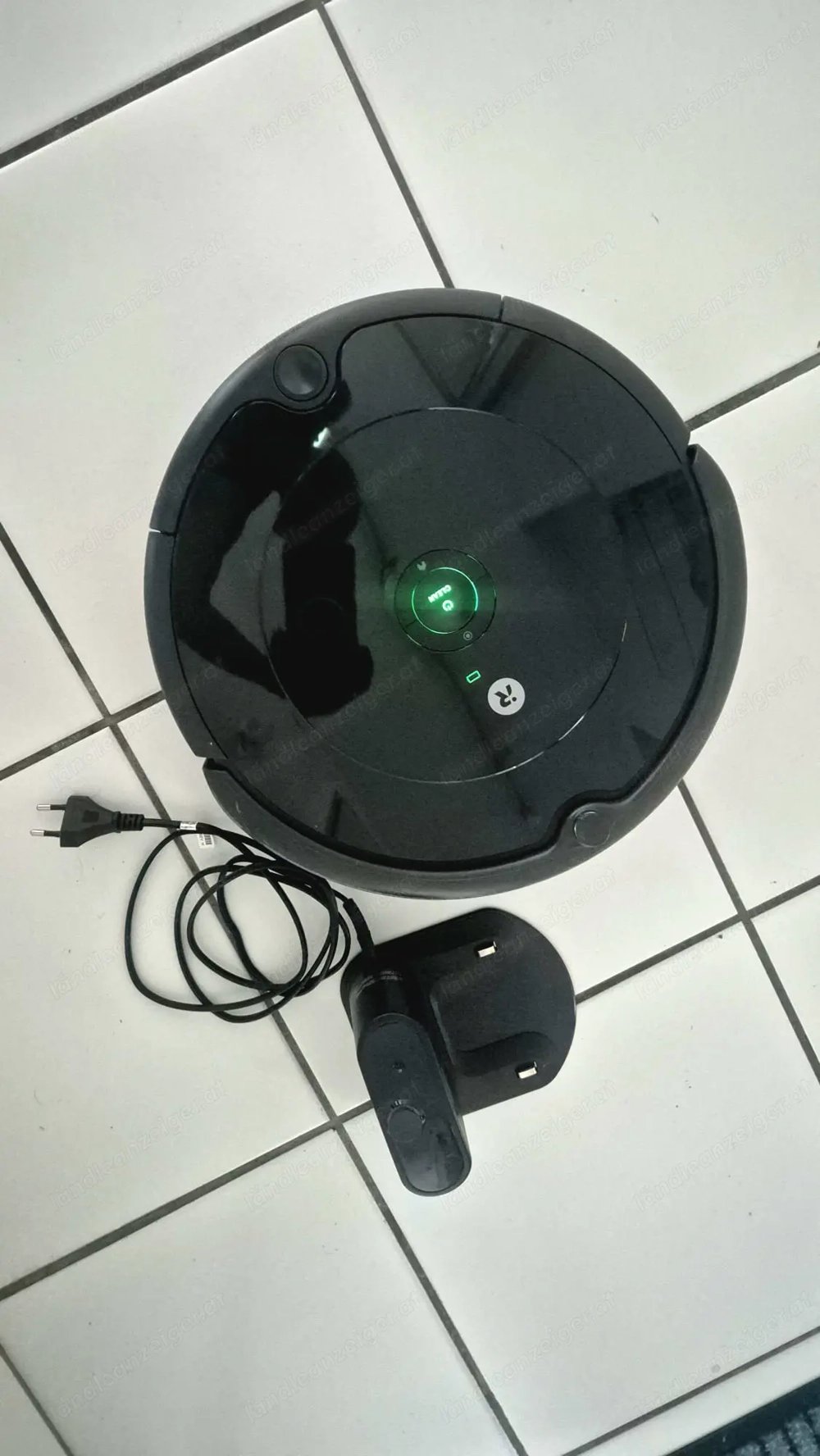 biete irobot roomba 692 Saugroboter mit Ladestation und Netzkabel