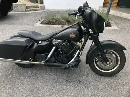 Harley Davidson Elektra-Glide-Classic FLH