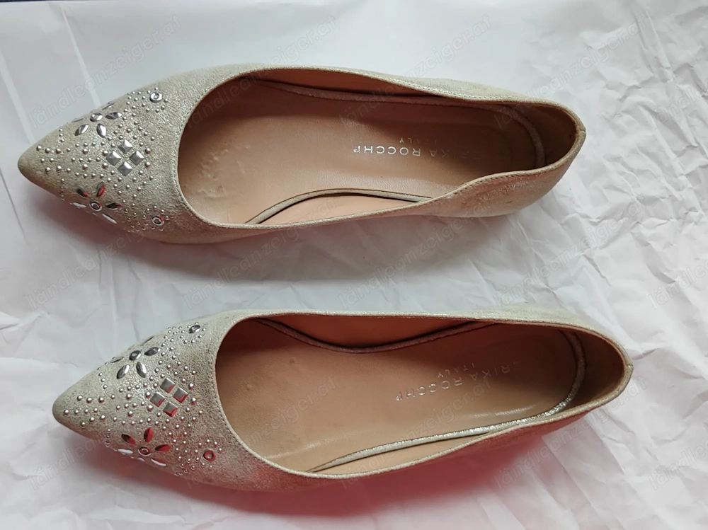 Ballerina Leder, silberfarben mit schönen Applikationen, Größe 36