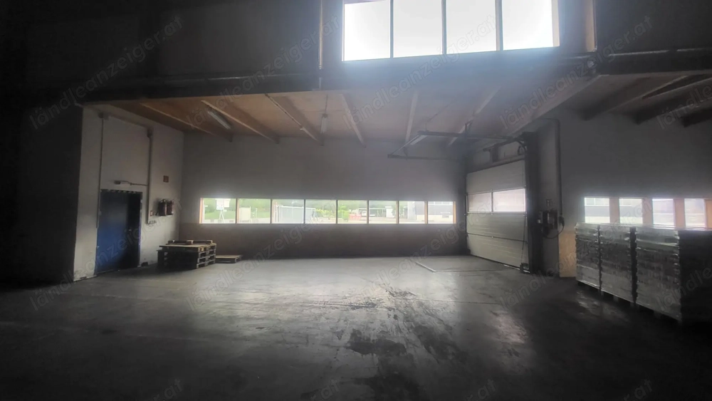 Mäder - Lager- und Produktionsflächen im EG mit ca. 878 m  