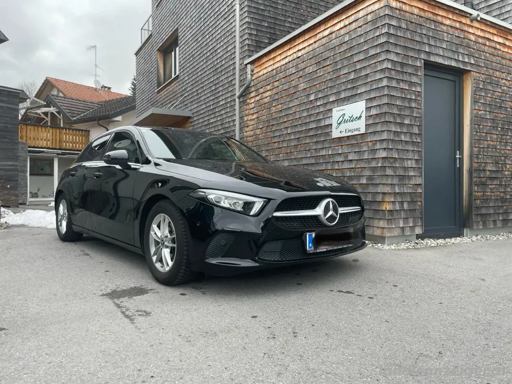 Mercedes Benz A180d 