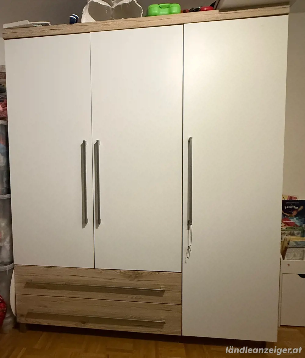 Kinderkleiderschrank 