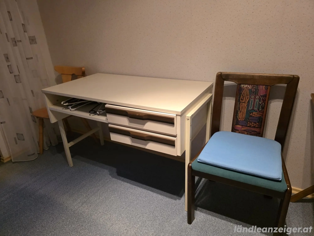 diverse möbel zu verschenkt 