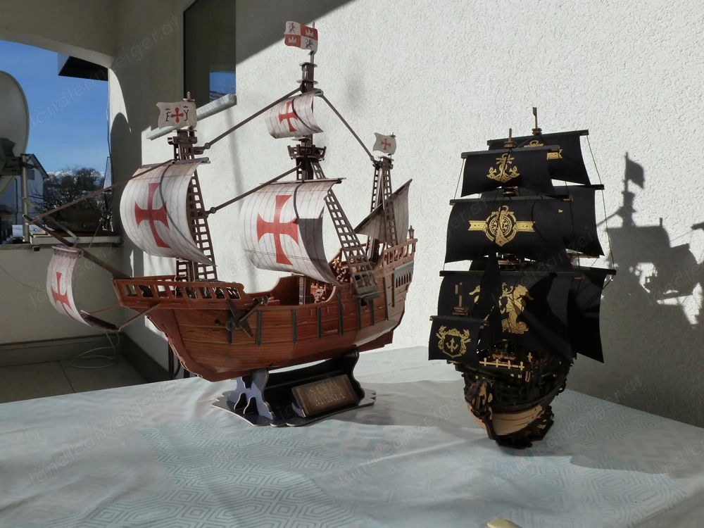 Segelschiffe mit Kanonen