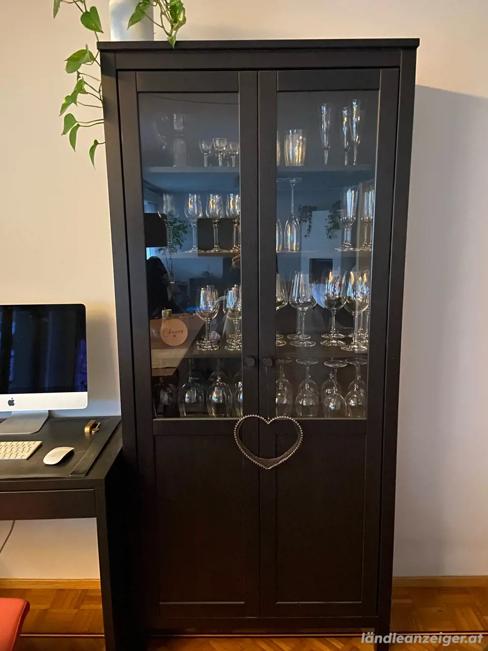 Glasvitrine Hemnes von Ikea
