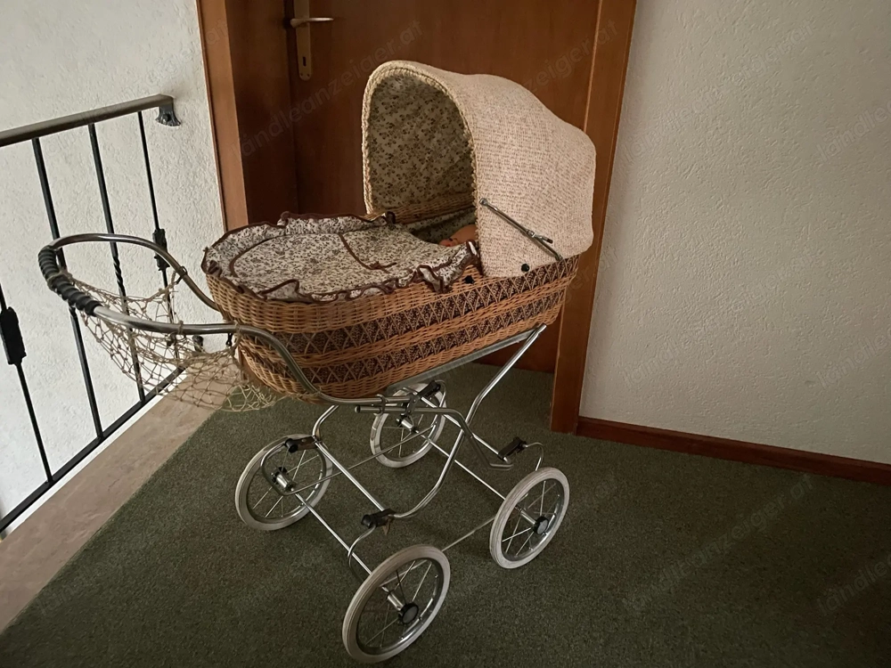 Vintage Puppenwagen