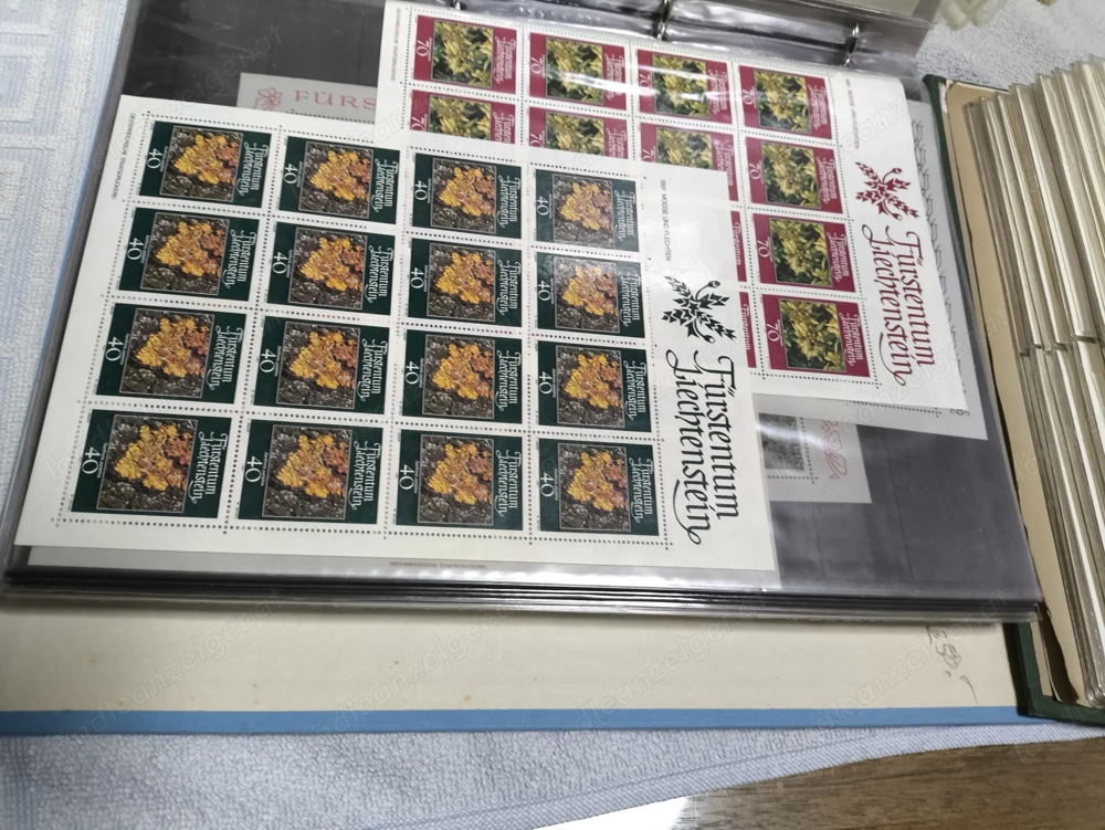 Briefmarken postfrisch Liechtenstein + Ertragsbriefe LI und CH