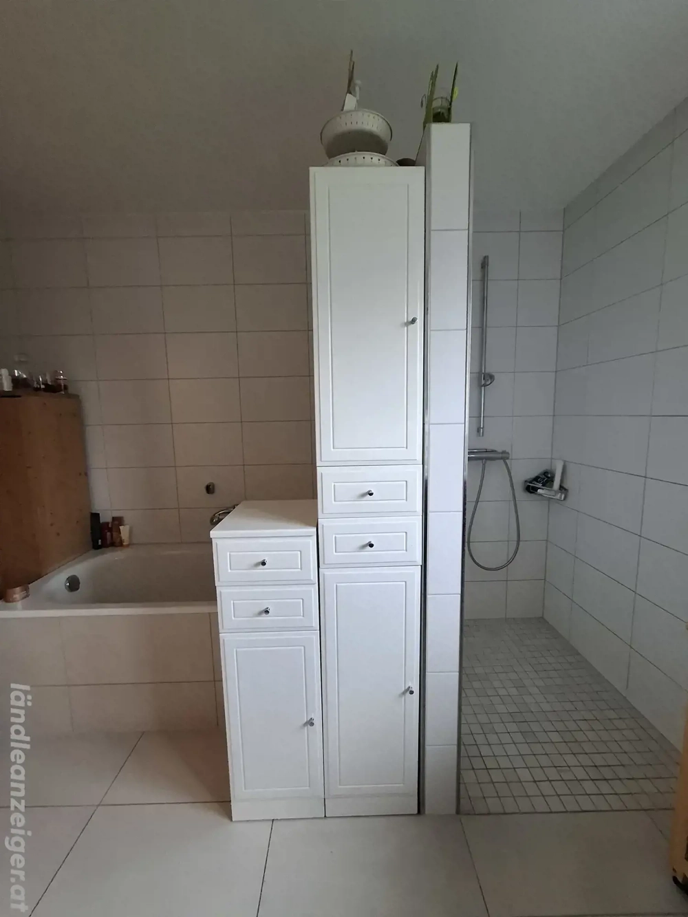 Badezimmerschrank